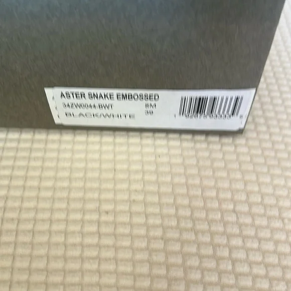 All saints snake embossed boots 8.5 M black/white - Picture 2 of 6